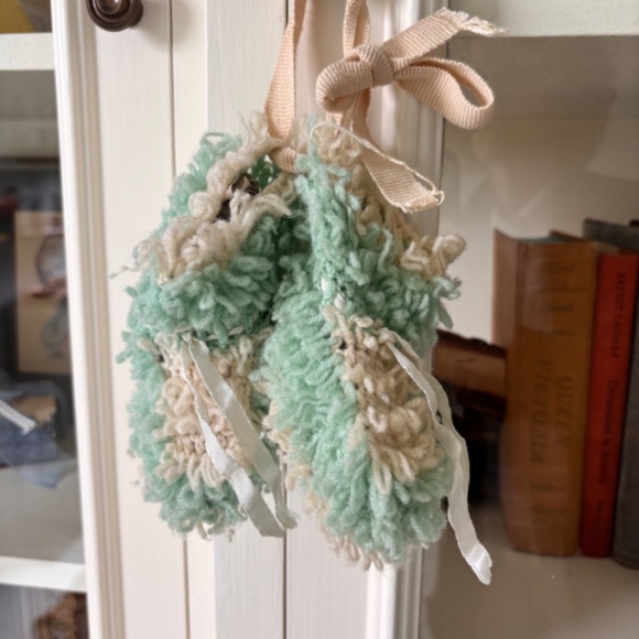 Lot of 3 Vintage Handmade Knitted Crochet Baby Booties - Picture 7 of 15